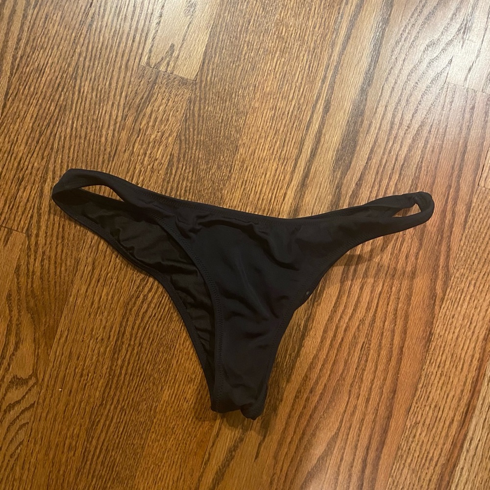 Black Victoria Secret bikini bottoms